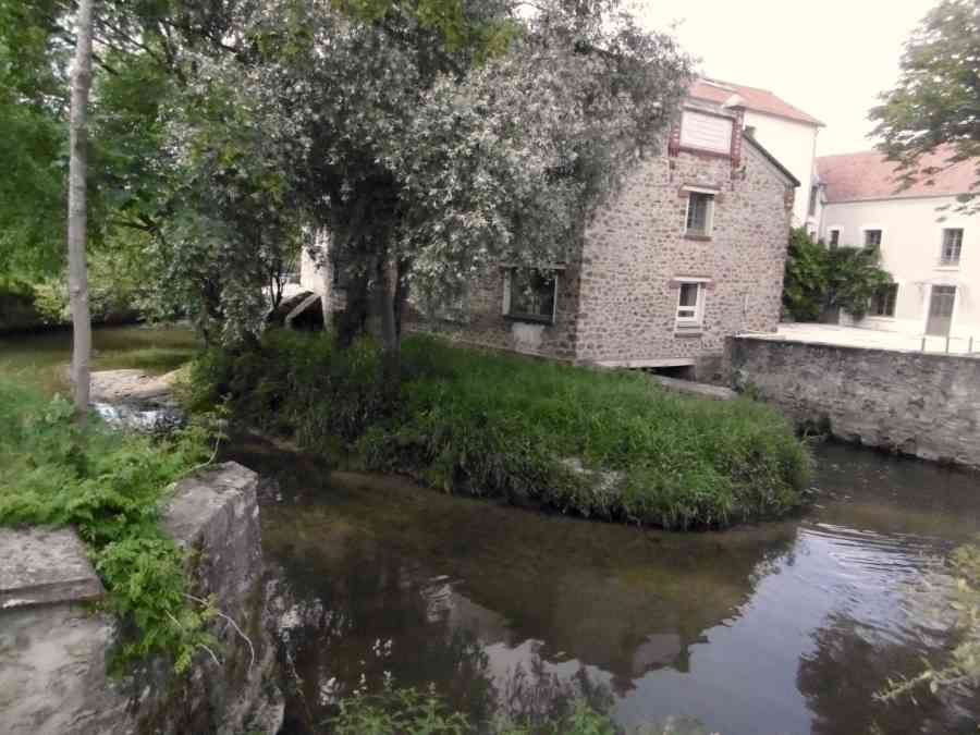 Le Moulin de Saulx les Chartreux